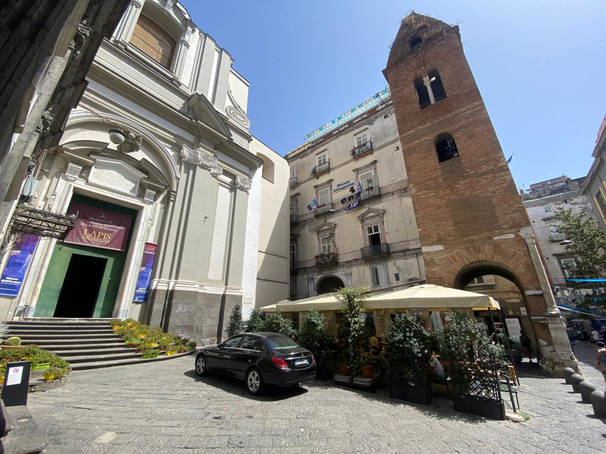 San Felice Palace 2* Neapel